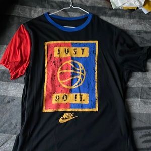 size large nike just do it shirt